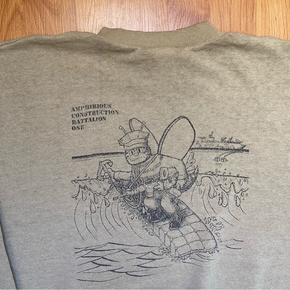 Vintage Amphibious Construction Battalion One Distressed Logo Sweatshirt Men’s L